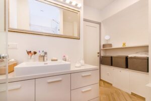 How to Organise Bathroom Storage in a Small Space